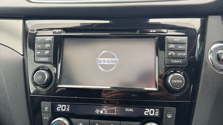 Nissan Qashqai 1.2 DiG-T N-Connecta 5dr Petrol Hatchback